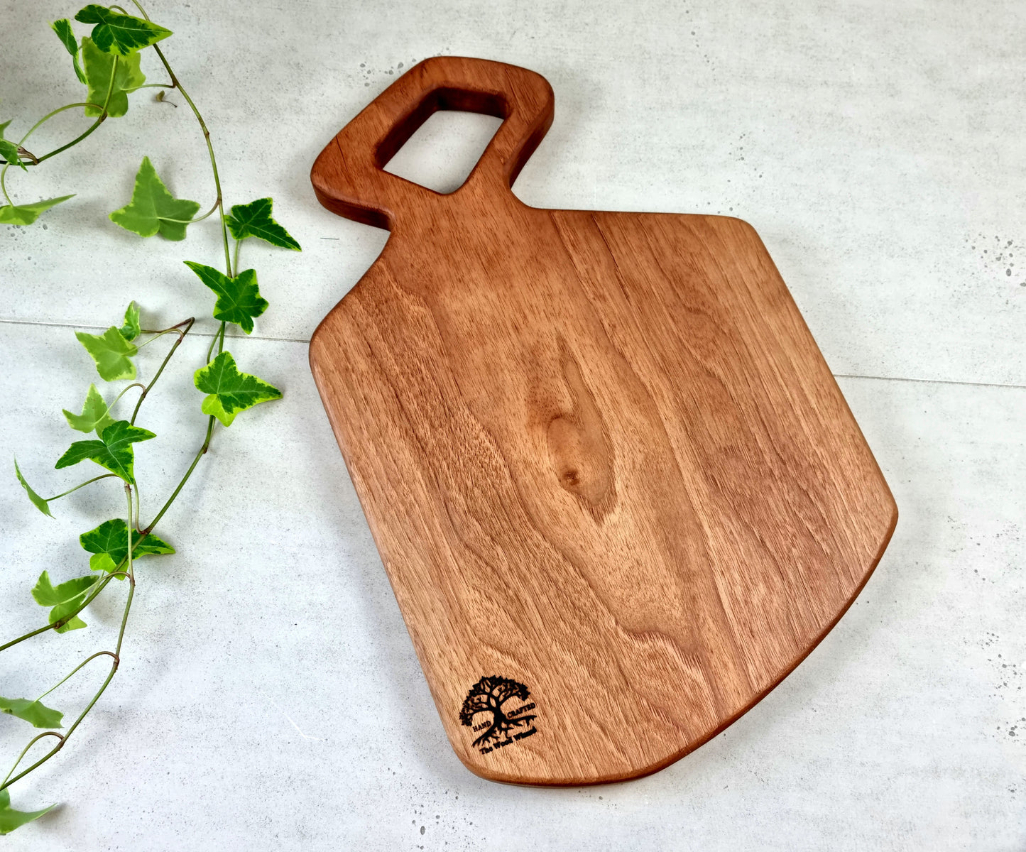 Charcuterie Board with Handle, Walnut